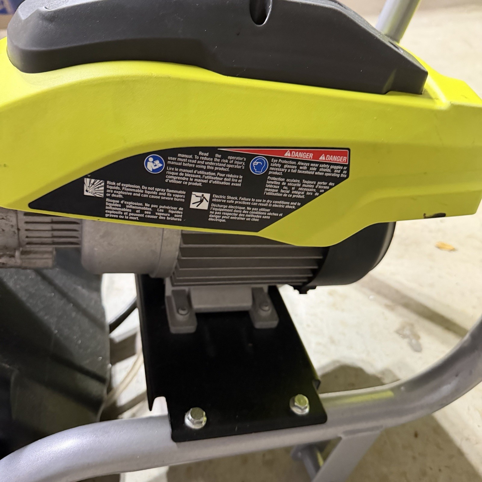 RYOBI RY142500 2500 PSI 1.2 GPM Cold Water Pressure Washer -For Parts- READ