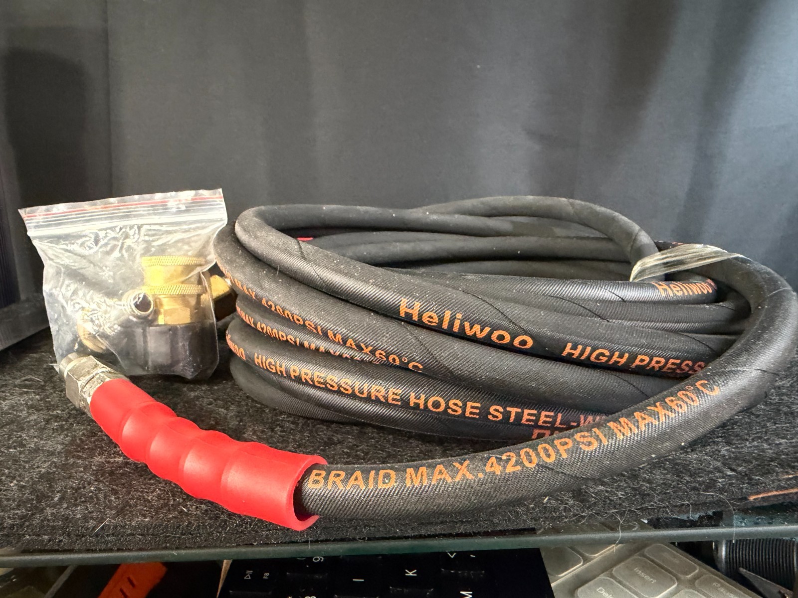 Heliwoo 25FT 1/4″ ID – 1/2″ OD 4200PSI Flexible Wire High Power Washer Hose