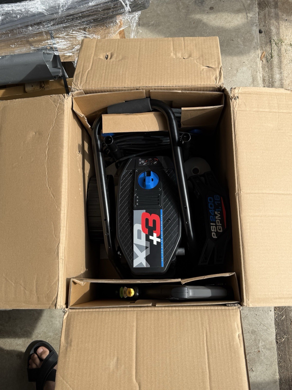AR Blue Clean XP3-2400 PSI 1.16 GPM 14 Amp Motor Electric Pressure Washer