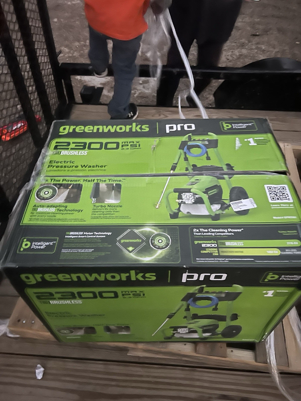 Greenworks Pro 2300 PSI Electric Pressure Washer 25Ft Hose 35Ft Cord 5 Nozzles