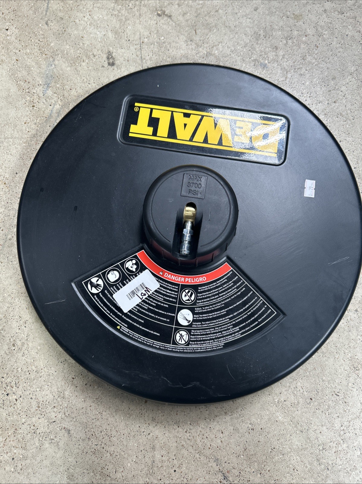DEWALT 18″ Pressure Washer Surface Cleaner-W57