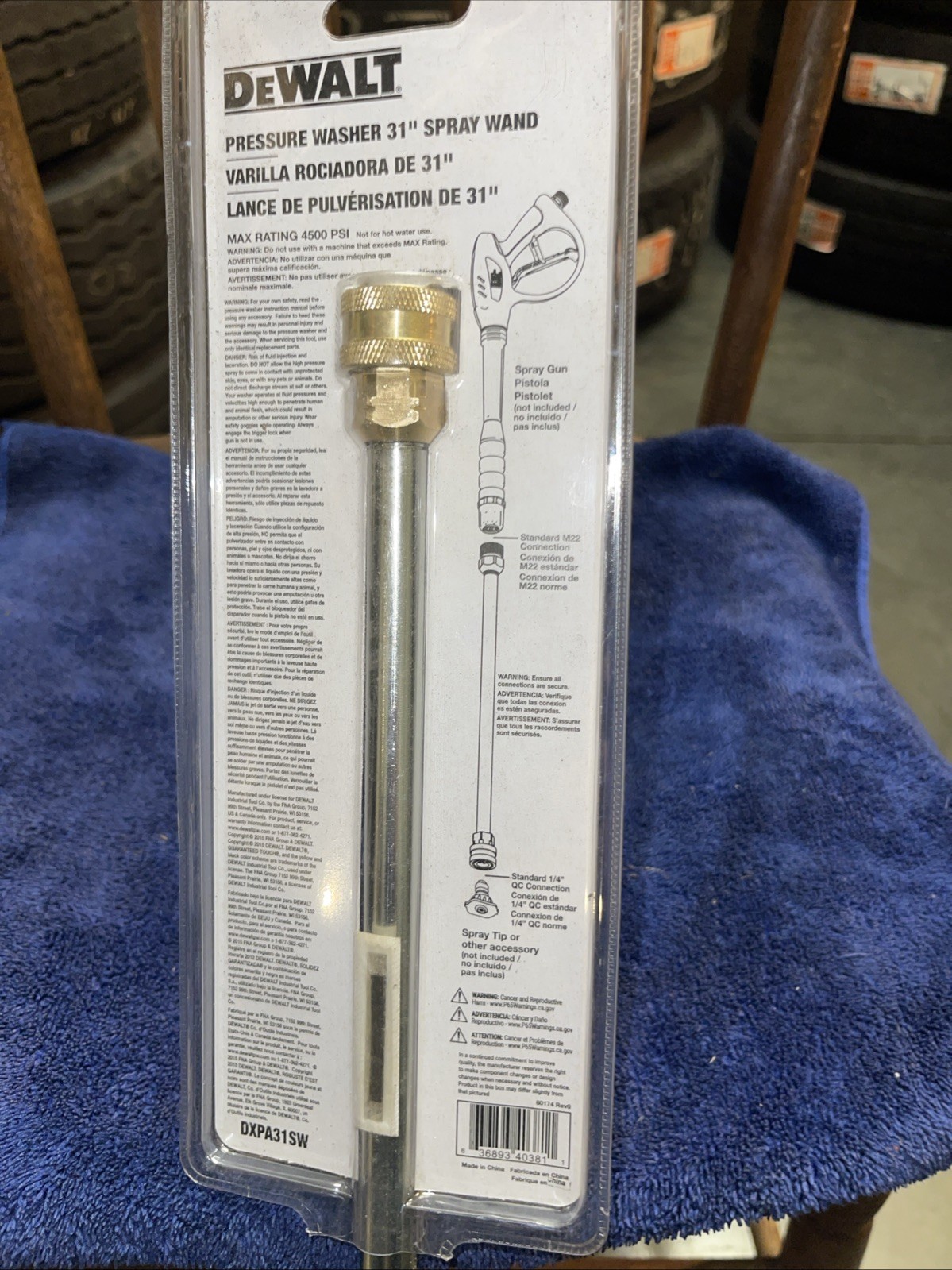 DEWALT Universal 31 in. Pressure Washer Extension Spray Wand for 4500PSI