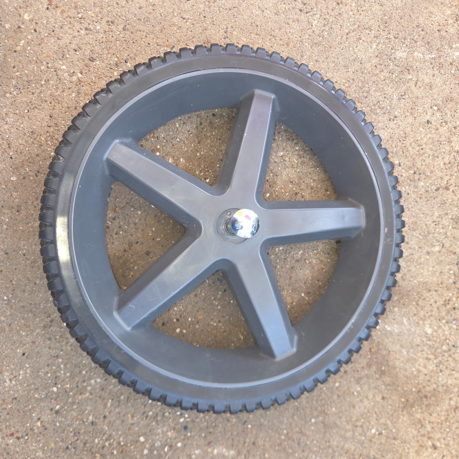 Ryobi High Performance Water Electric Pressure Washer Wheel and pin RY142500 one