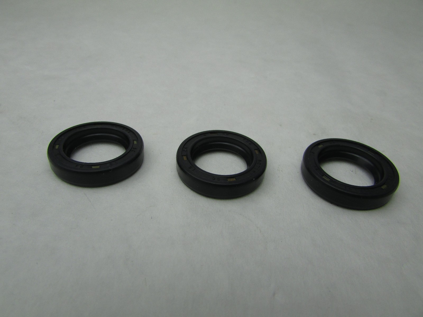 Replacement Oil Seals 50190065 5019006500 15mm ZWD LWD LWS LWR Replacement