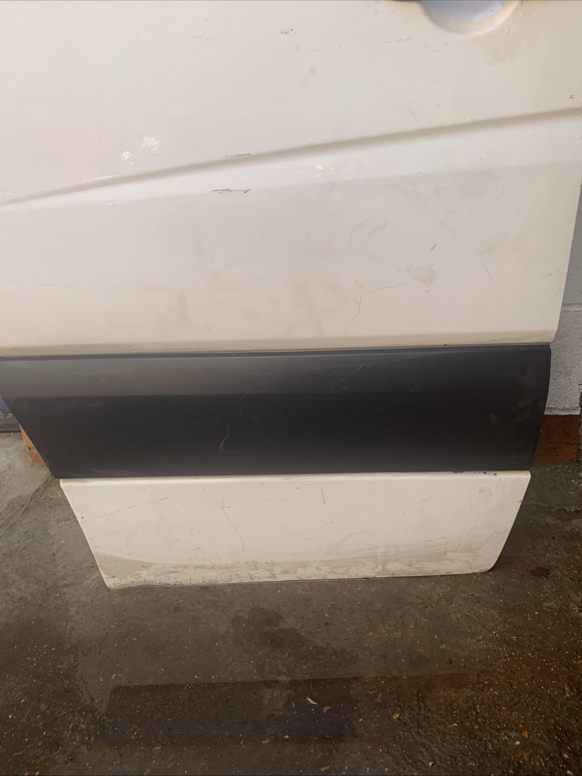 MERCEDES SPRINTER FRONT DOOR LH PASSENGER SIDE WHITE