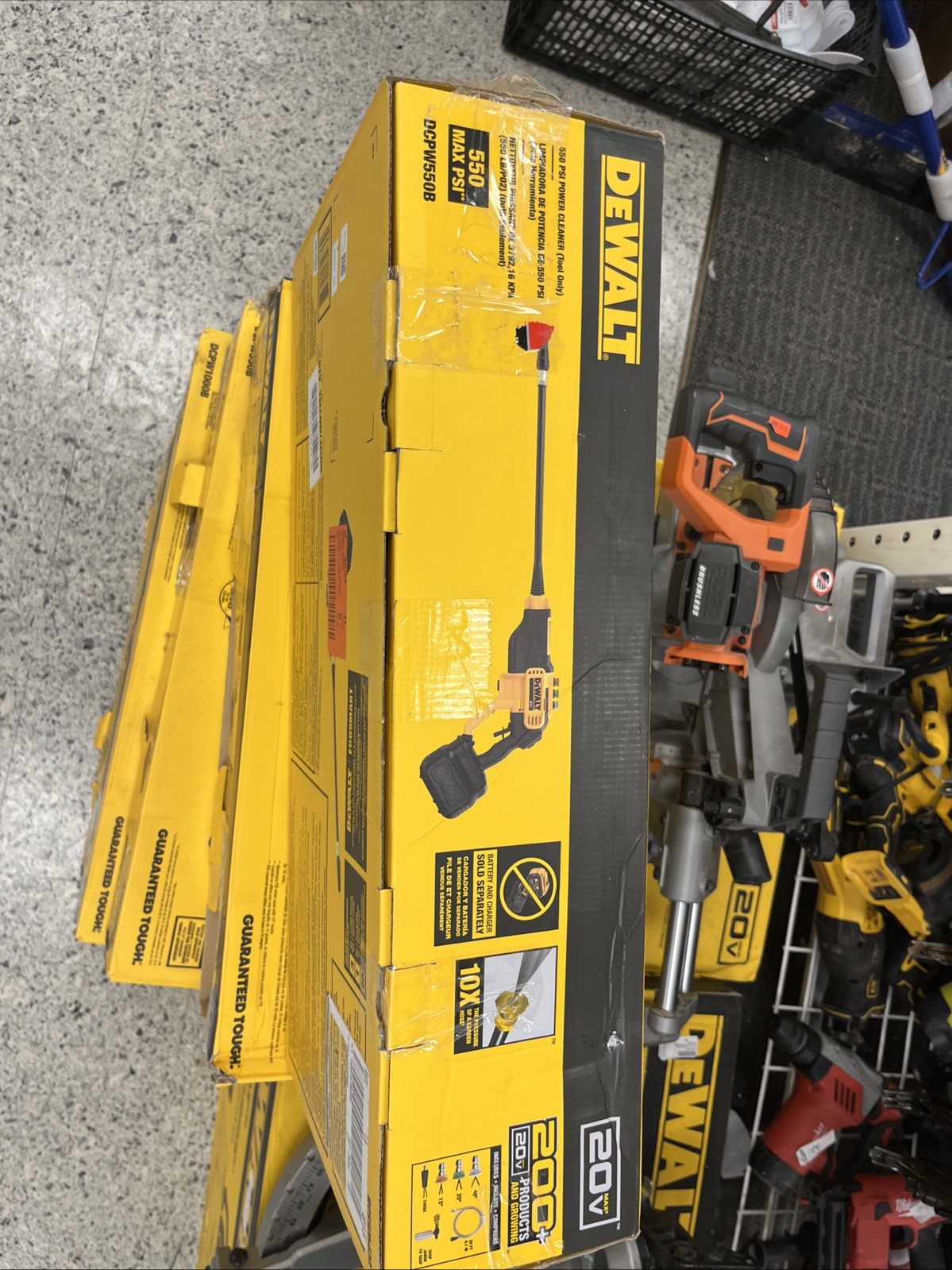 DEWALT 20V MAX 550 PSI Cold Water Pressure Washer (Tool only) (DCPW550B)