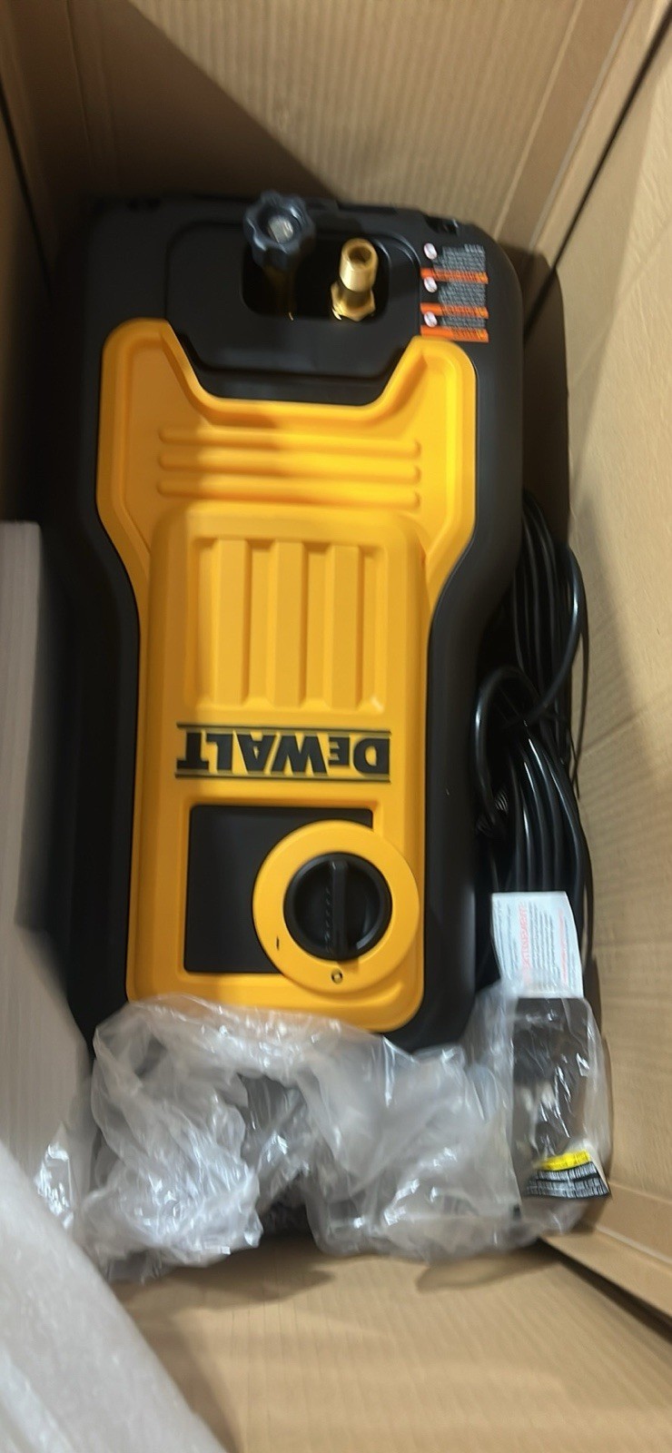 DEWALT Cold Water Electric Pressure Washer 2800 PSI 1.0 GPM With Axial Pump