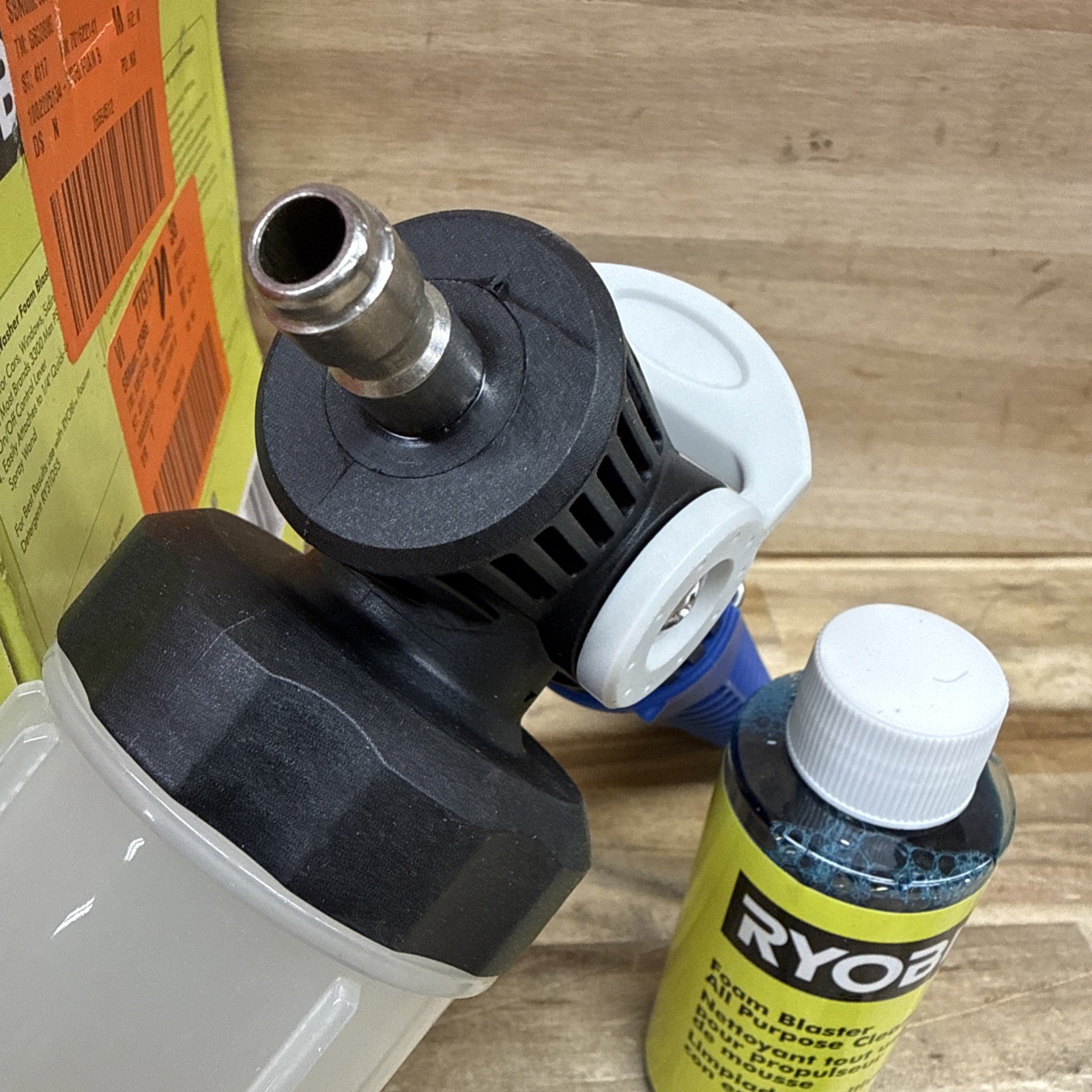 RYOBI Foam Blaster for Gas/Cordless Pressure Washers up to 3300 PSI – W10