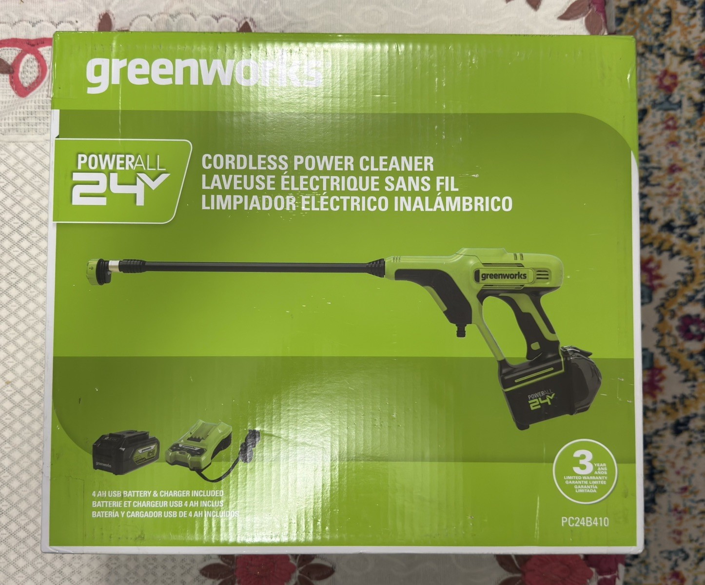 Greenworks 24V (600 PSI) Portable Power Cleaner, 4.0Ah USB Battery and Charger