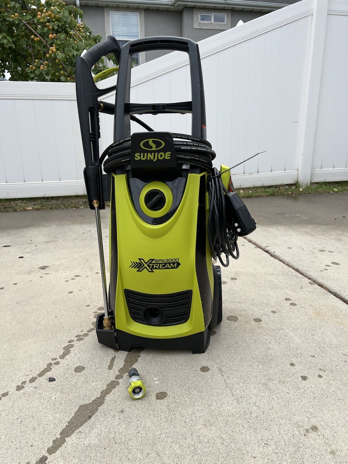 Sun Joe SPX3000-XT1 XTREAM 2200 PSI Electric Pressure Washer (with Accessories)