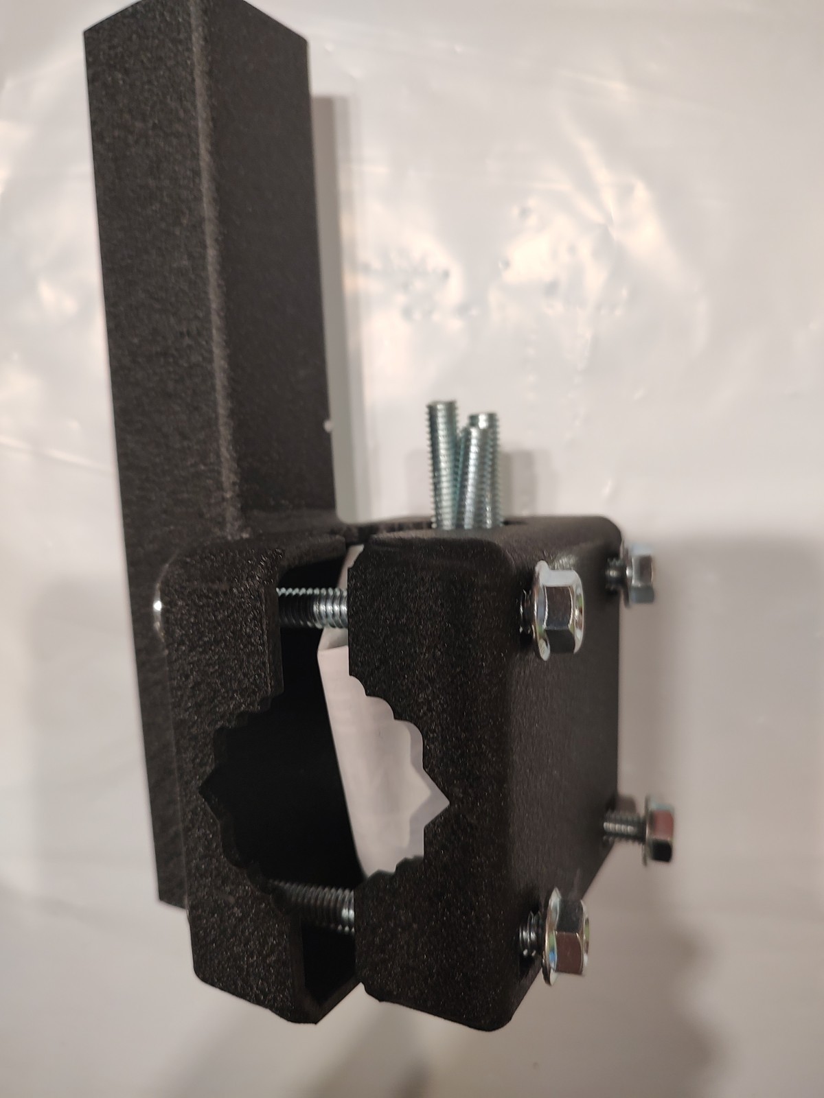 8.919-430.0 – Universal Mount Bracket Socket