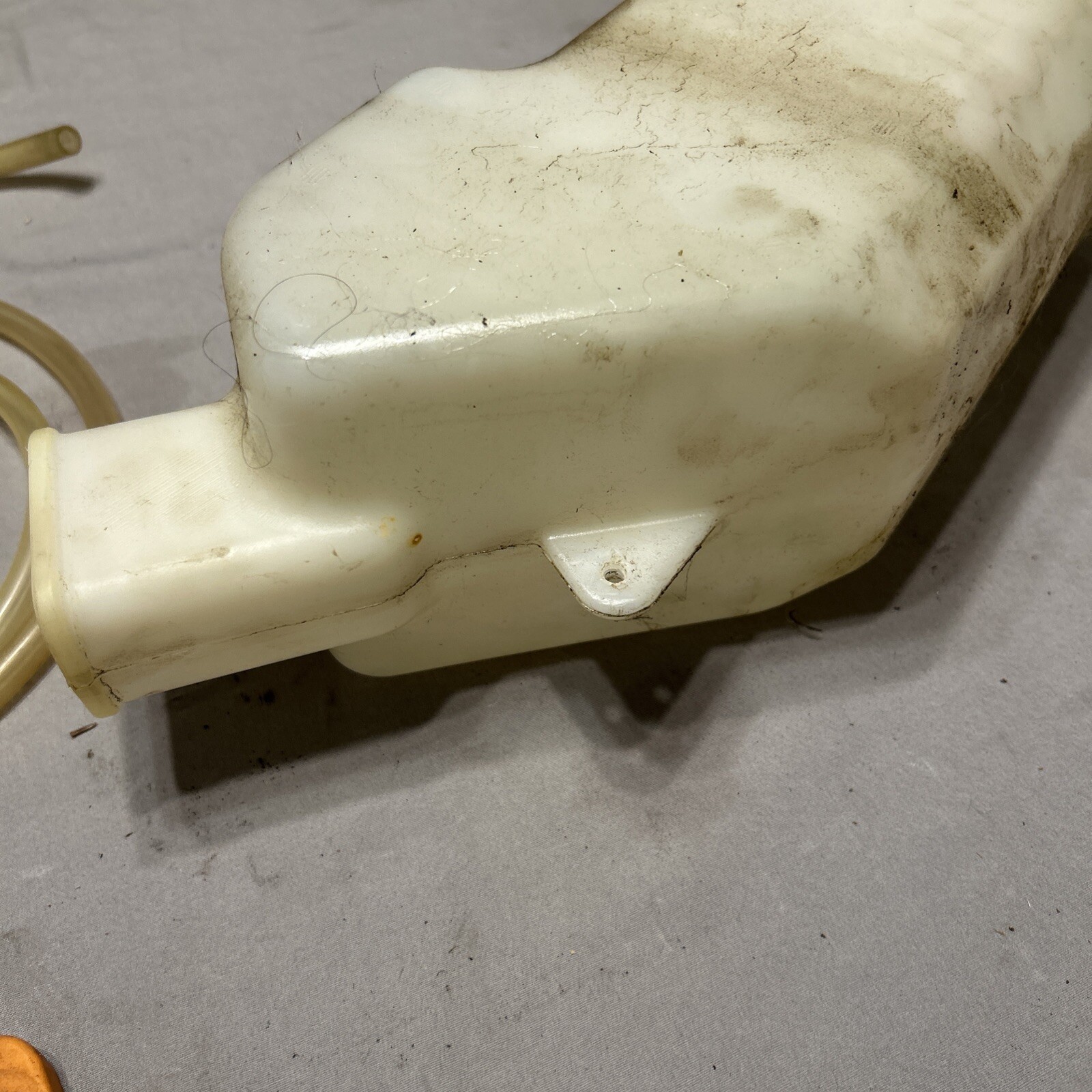 GENERAC 2700PSI 2.3GPM PRESSURE WASHER SOAP TANK, TANK CAP, HOSE