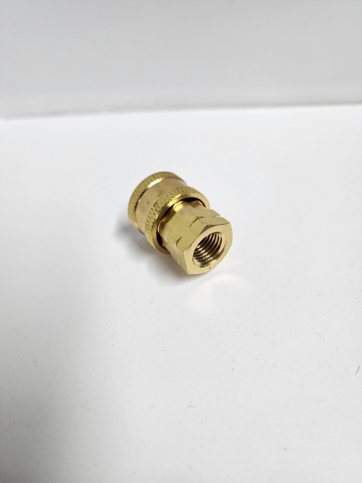 MITM 17-0001, 1/4 F Socket for pressure washer