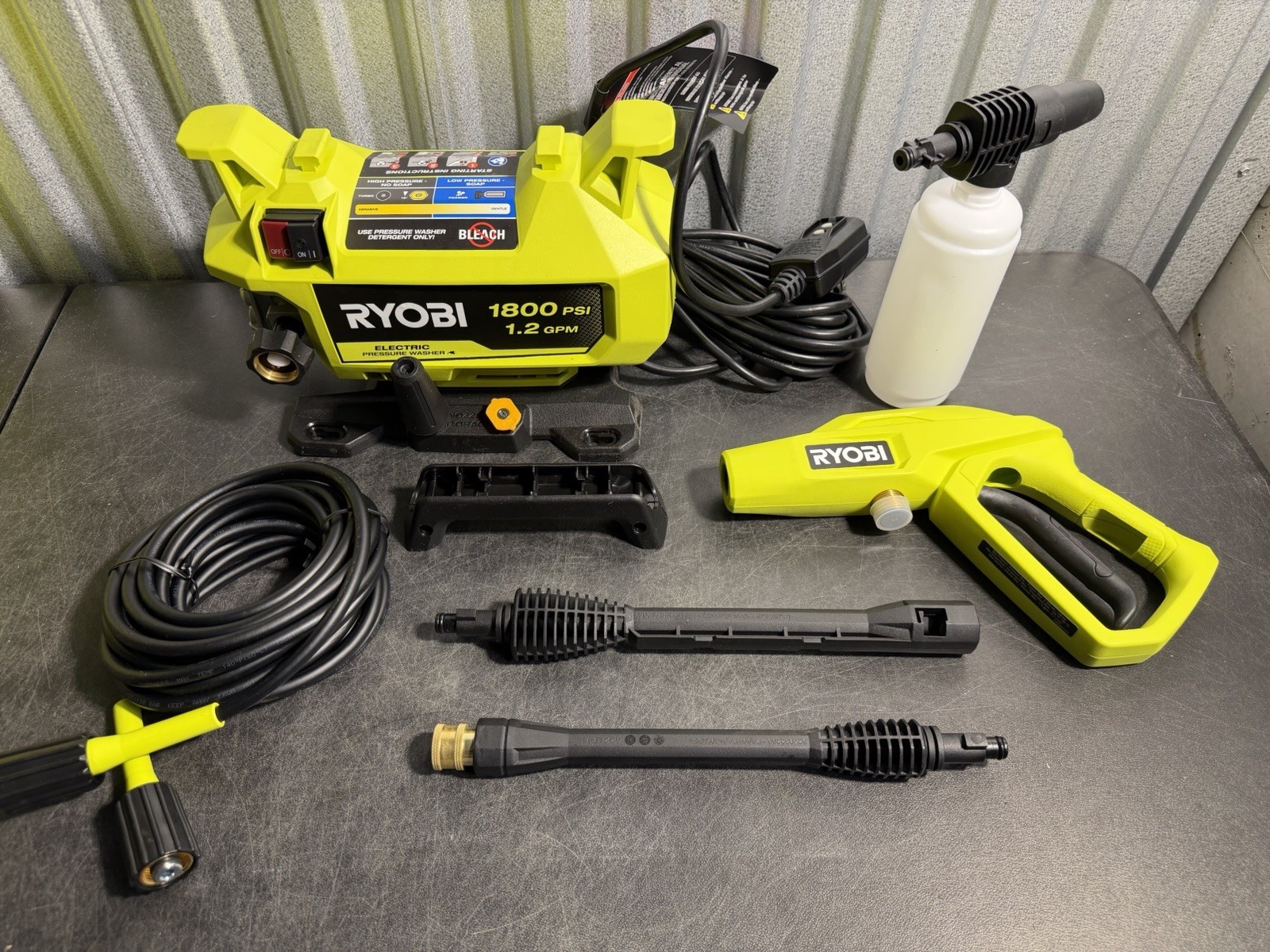 RYOBI RY141803 1800 PSI 1.2 GPM Electric Pressure Washer -New