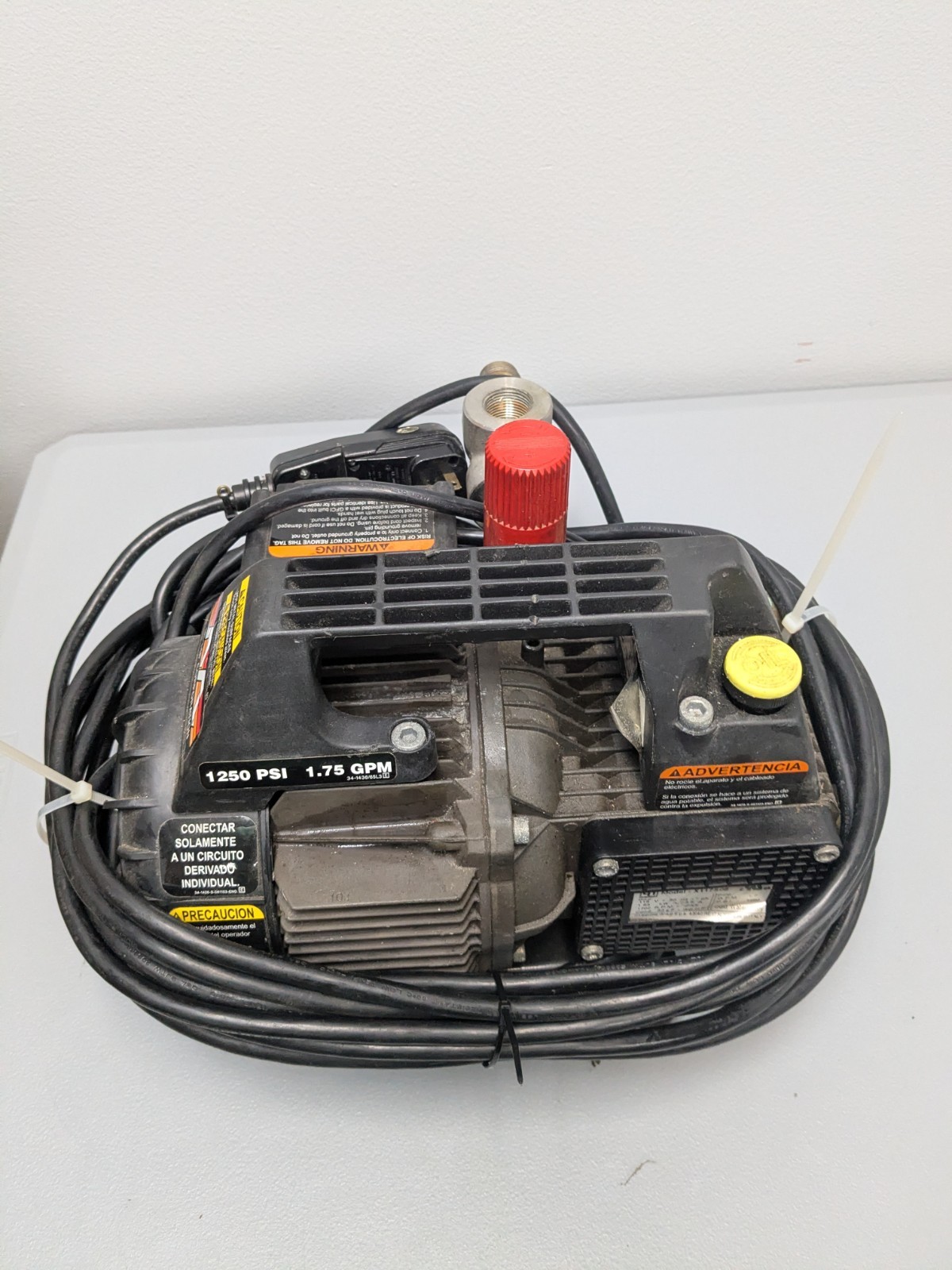 MI-T-M CM-125-0MEH Pressure Washer, 1250 PSI, 1.75 Gpm, Cold Water Only
