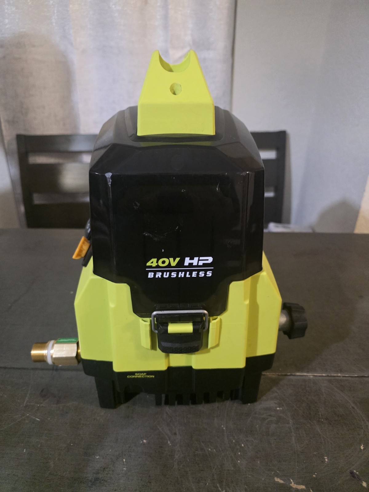 40V 1200 PSI 1.0 GPM Cordless Electric Cold Water Pressure Washer (No Accessori