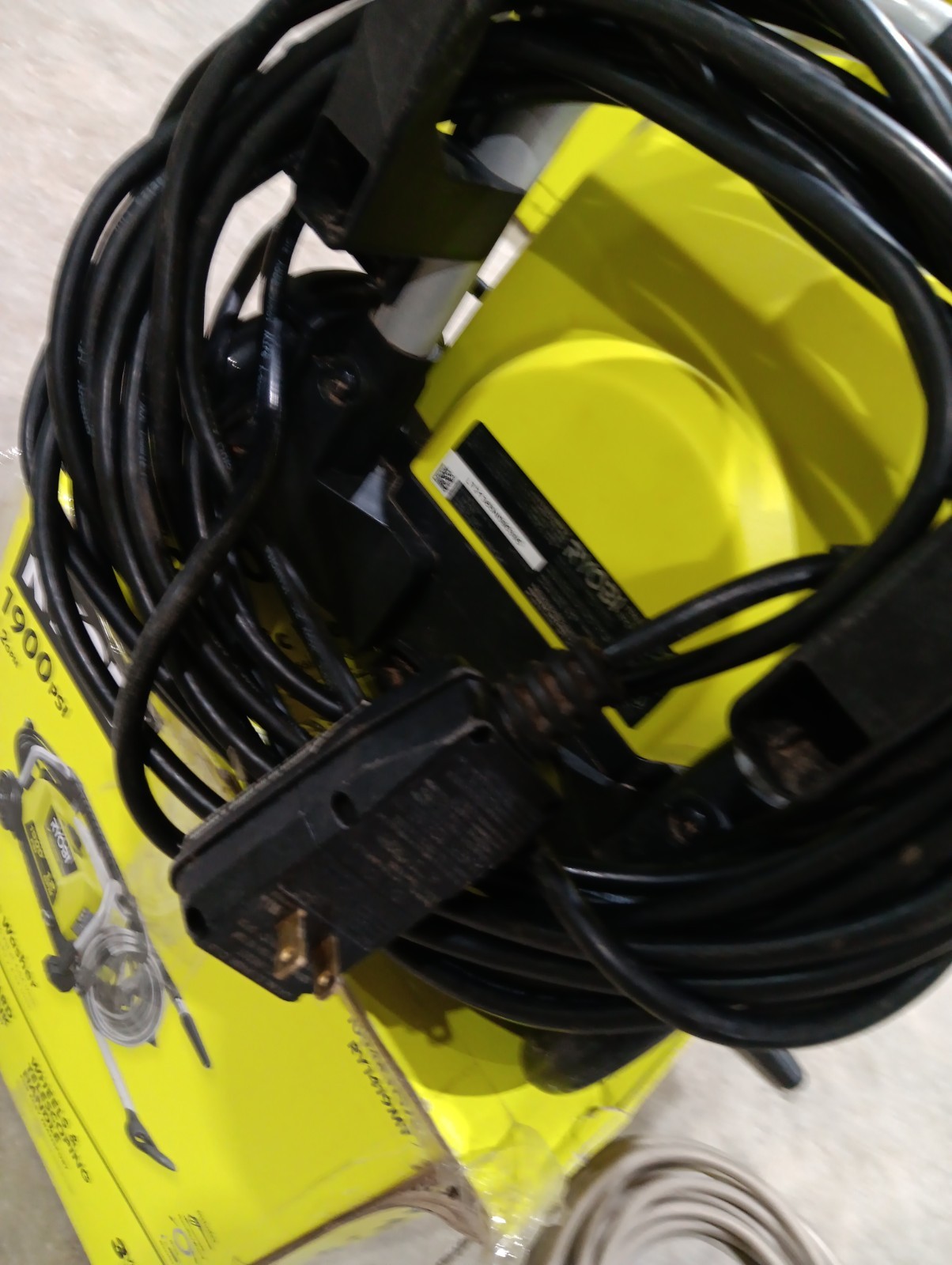 RYOBI 1900 PSI 1.2 GPM Cold Water Wheeled Corded Pressure Washer RY1419MT *READ*