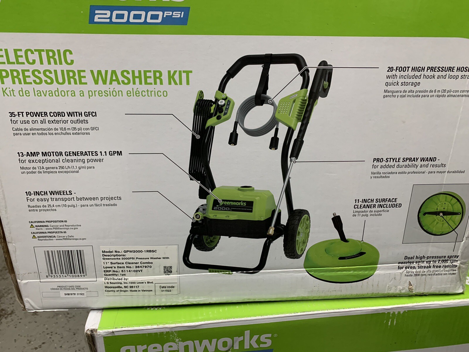Greenworks 2000 PSI 1.1-Gallons Cold Water Electric Pressure Washer Combo Kit