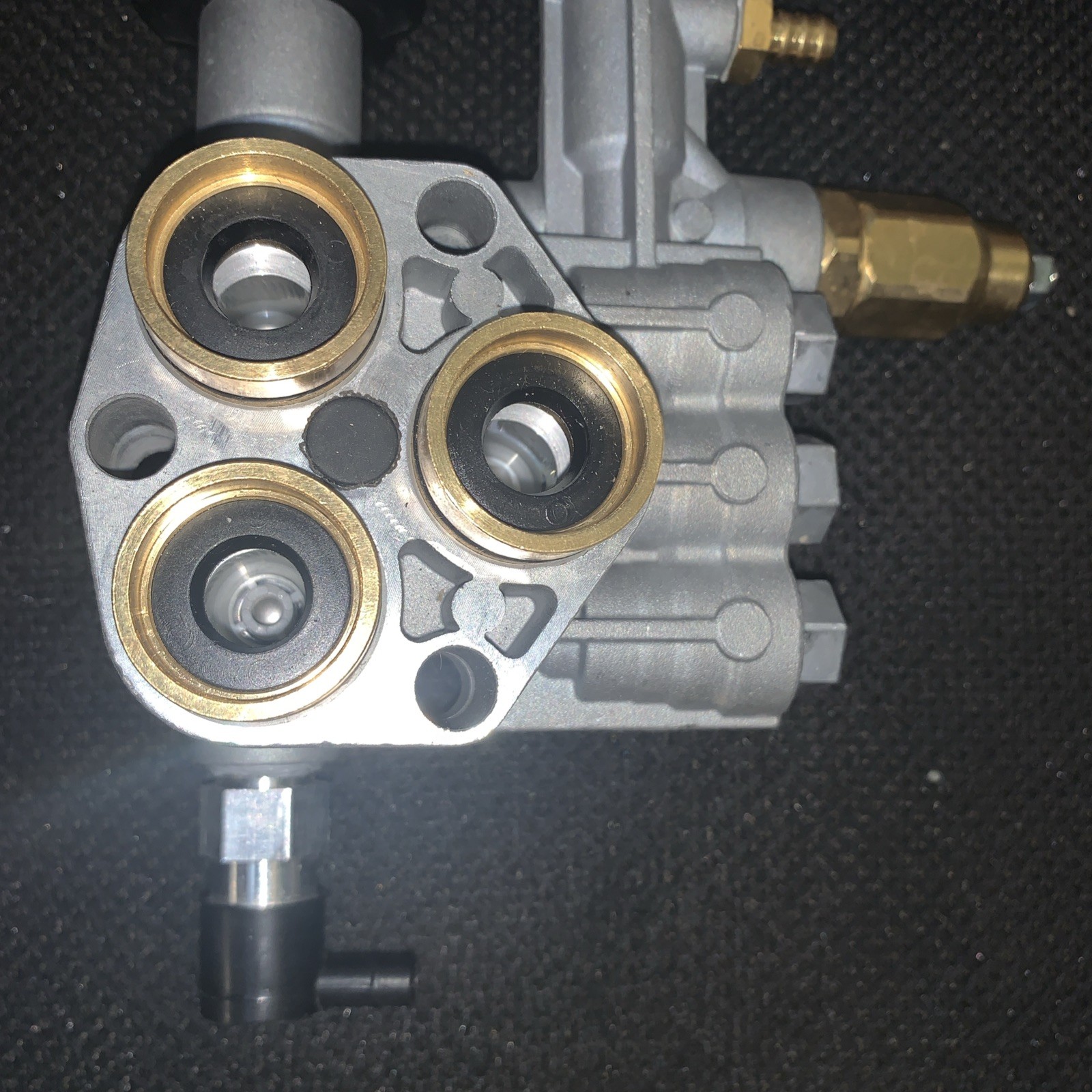 AR43361 Complete Pump Head for SRMW2.3G28 & SRMW2.4G28 Model Pumps Only