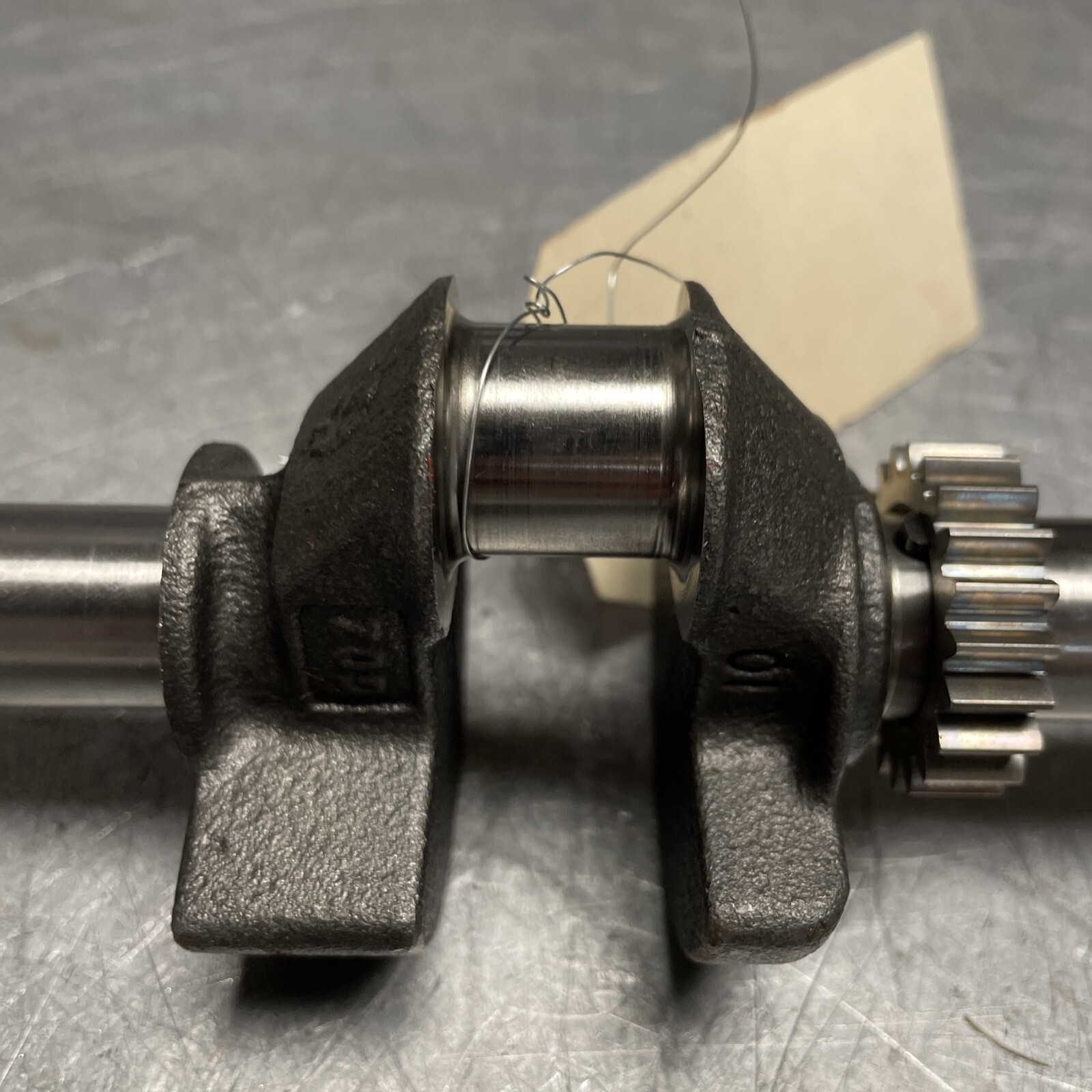 OEM GOOD USED BRIGGS 10A902-0156-01 CRANKSHAFT 496839 READY TO USE