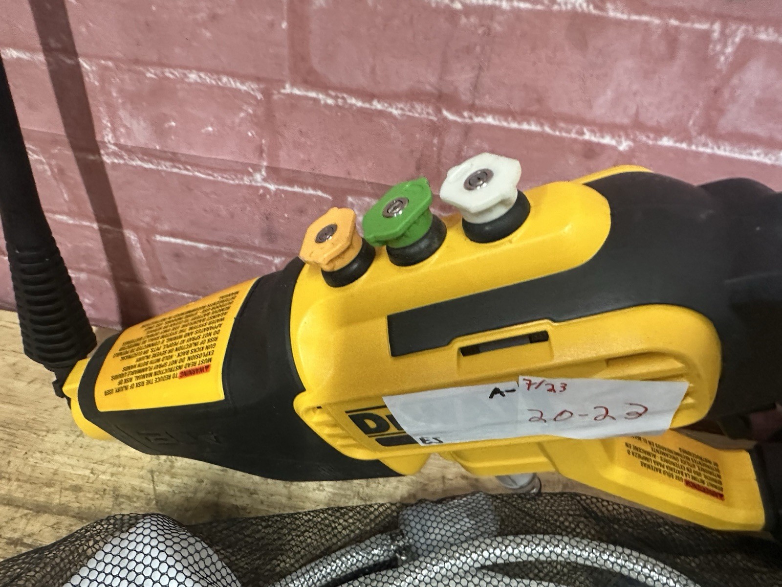 DEWALT DCPW550B 20V 550 PSI Cleaner Pressure Washer (Tool Only) Used 20-23