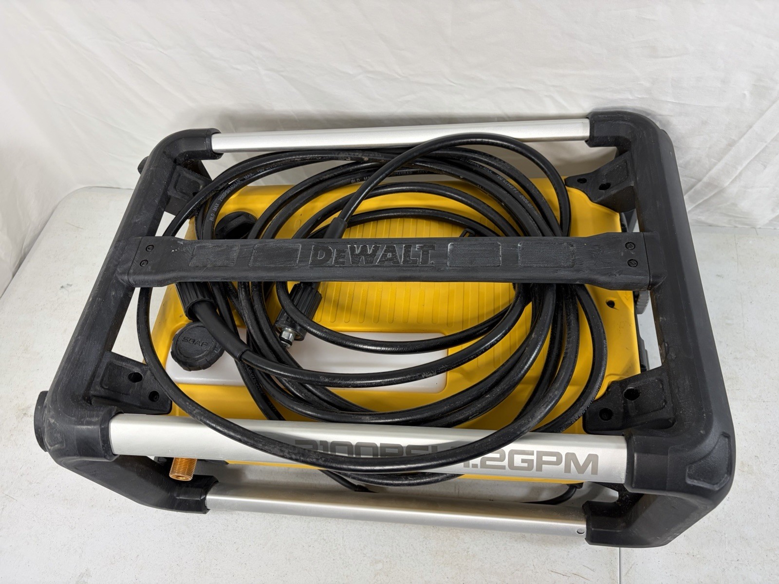 DEWALT 2100 PSI 1.2 GPM 13 Amp Cold Water Electric Pressure Washer DWPW2100