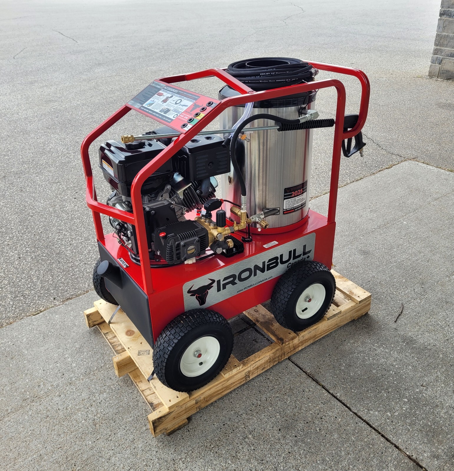 IRONBULL GOLD 4000 PSI Hot Pressure Washer, 15 HP Gas Units (PDI + Battery)
