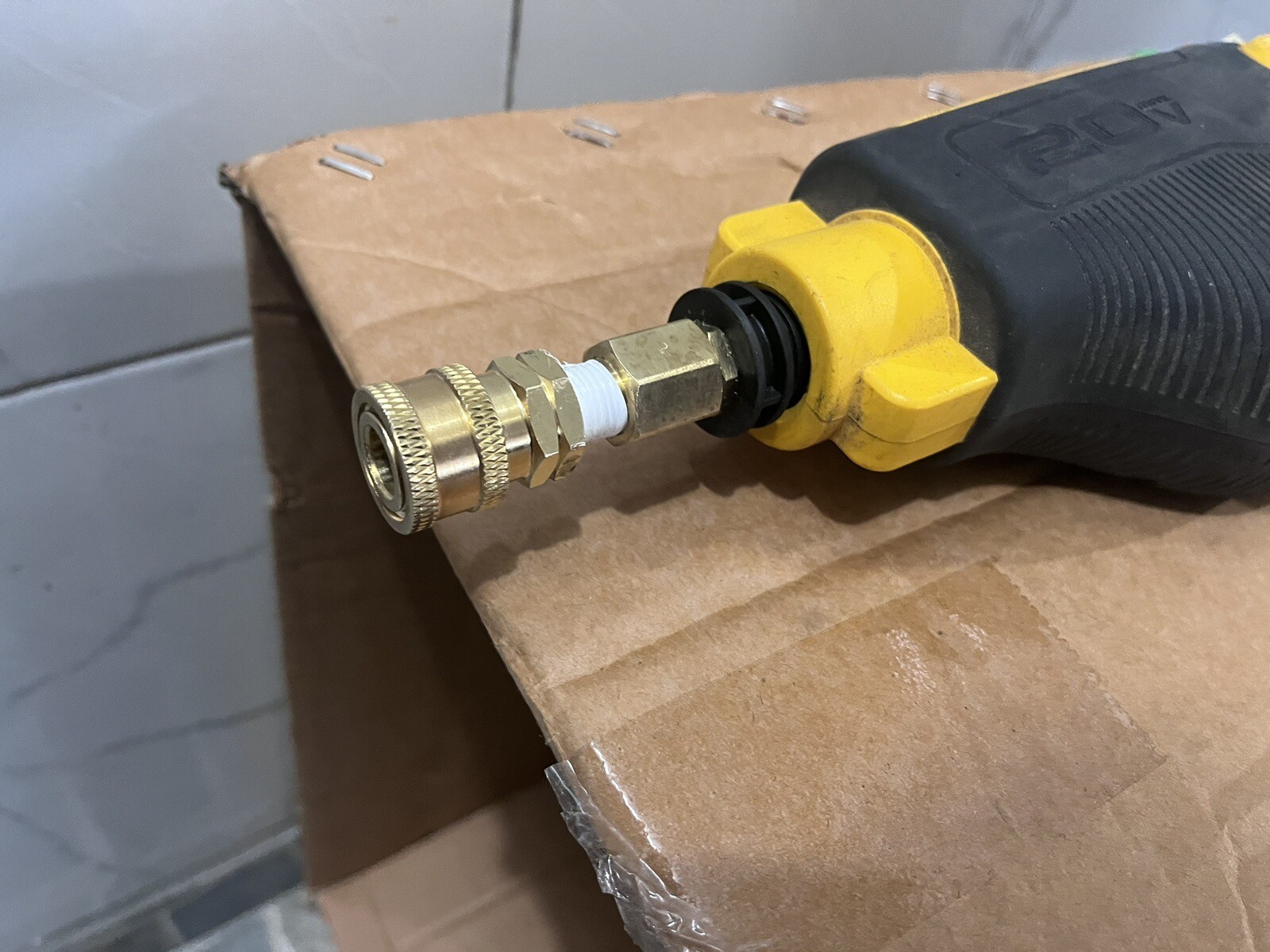 DEWALT DCPW550B 20V Cold Water Pressure Washer short Quick Coupling Attachment