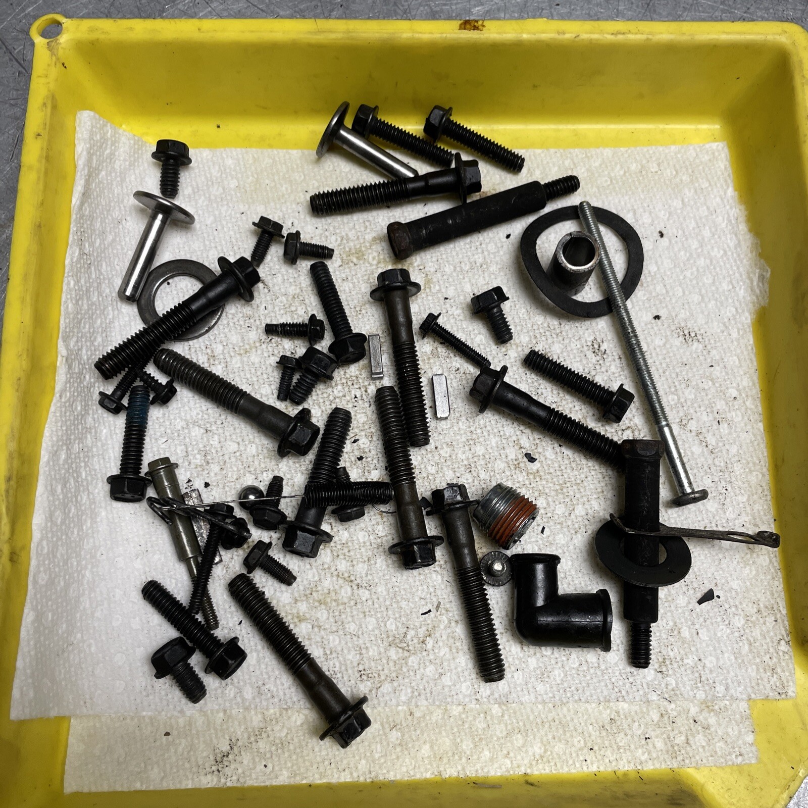 OEM GOOD USED BRIGGS 10A902-0156-01 MISC. HARDWARE FROM TEARDOWN