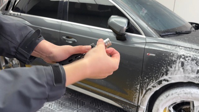 High-Pressure Washer Gun with Extension Wand, M22 Fitting, 5 Nozzle Tips, 4000 P