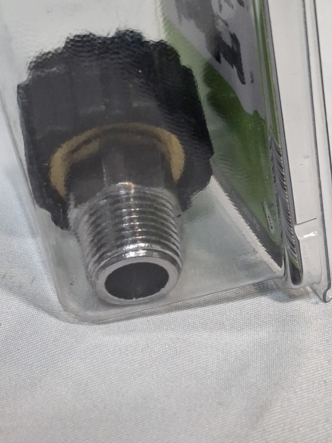 Forney 75109 5800 PSI Female x MNPT Screw Coupling M22 x 3/8 in. Connection