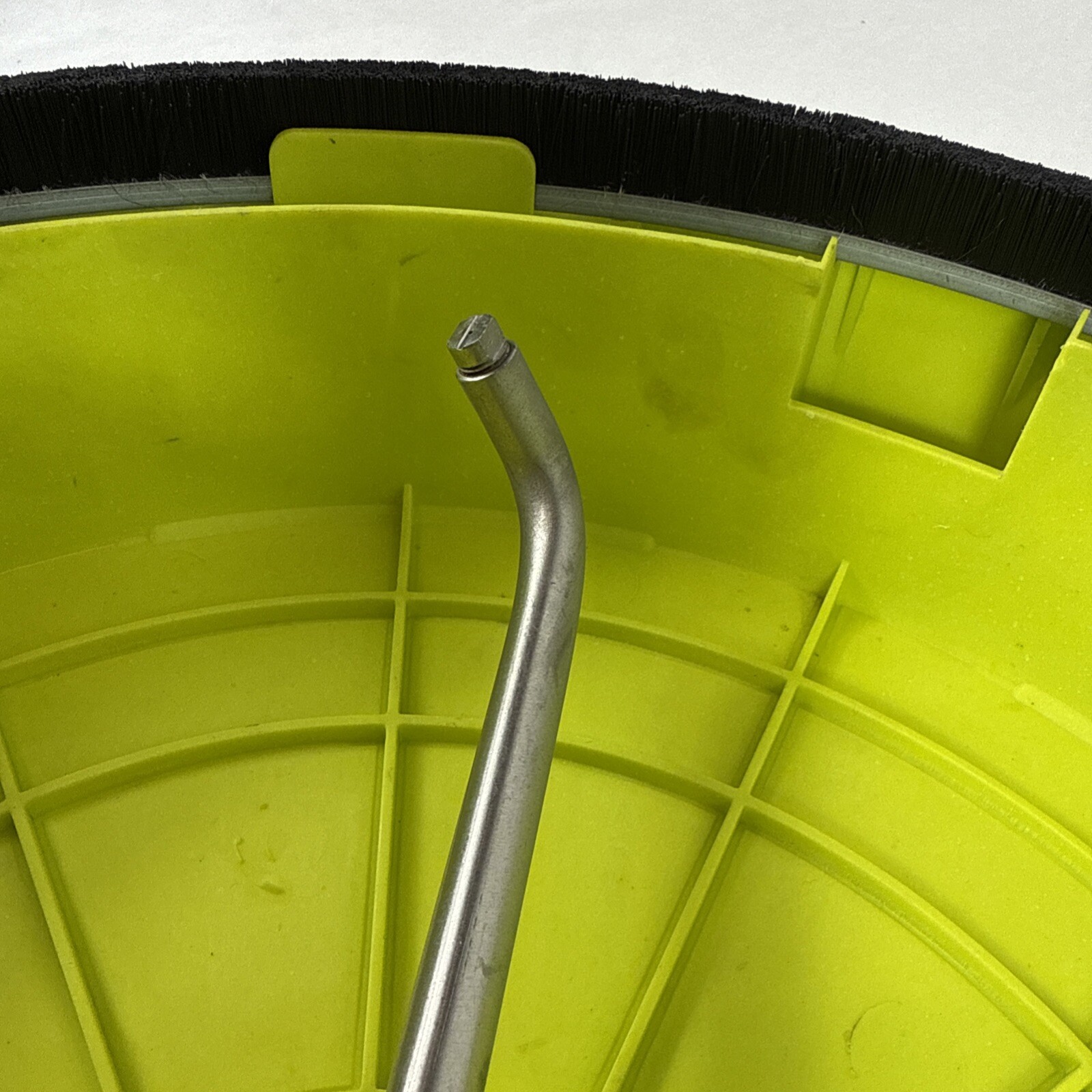 Ryobi RY31SC01 15 in. 2500 – 3300 PSI Surface Cleaner For Gas Pressure Washer