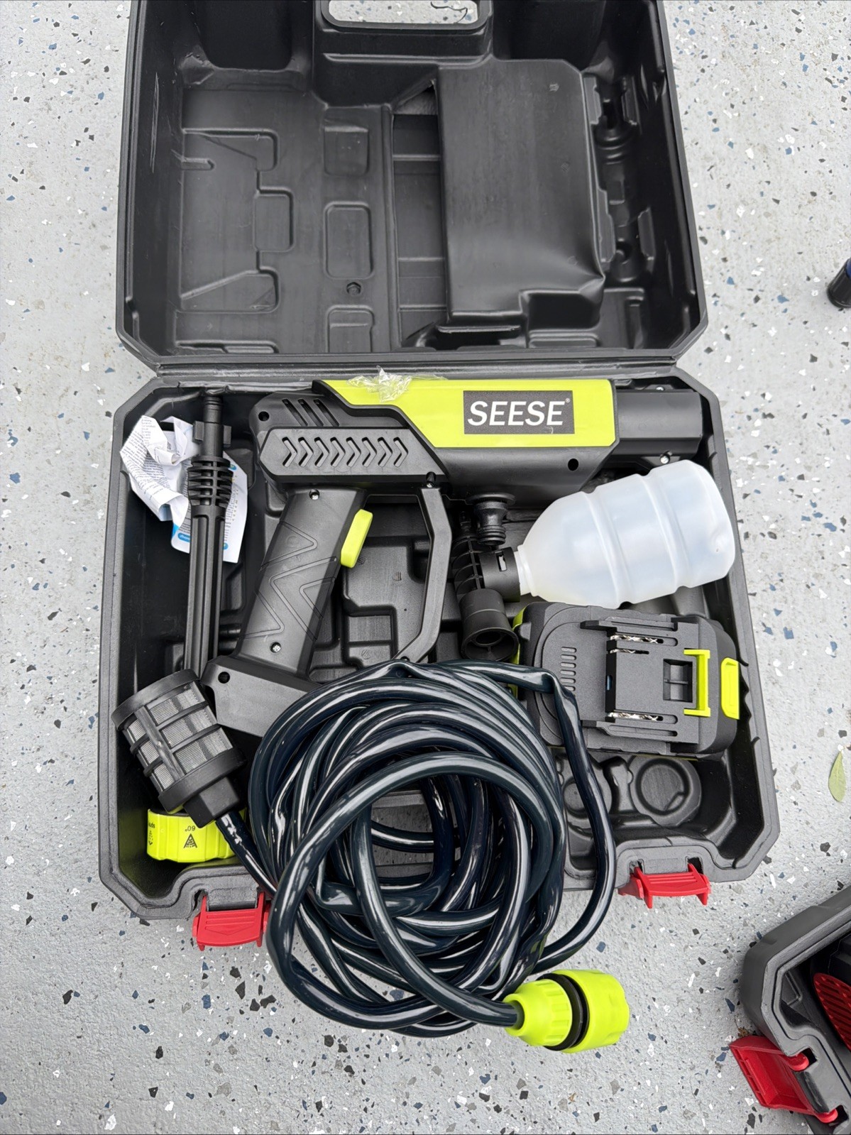 Seese | Cordless Handheld | Lithium Battery Portable Electric Pressure Washer