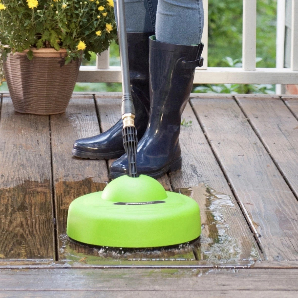 Greenworks – 1900 PSI 1.2 GPM Electric Pressure Washer Combo Kit