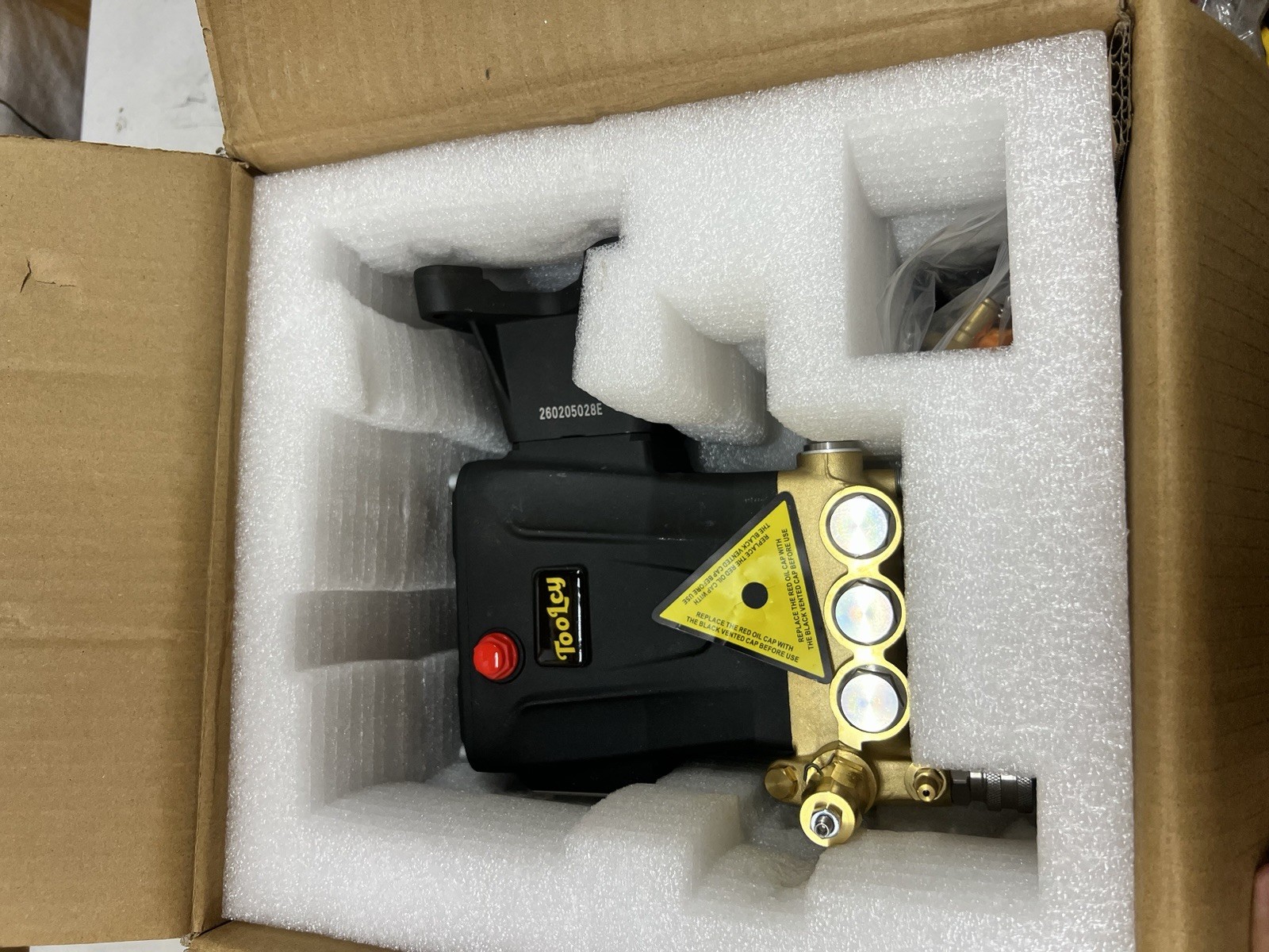 4400 PSI Horizontal Triplex Plunger Pump, 1″ Shaft, 4.4 GPM