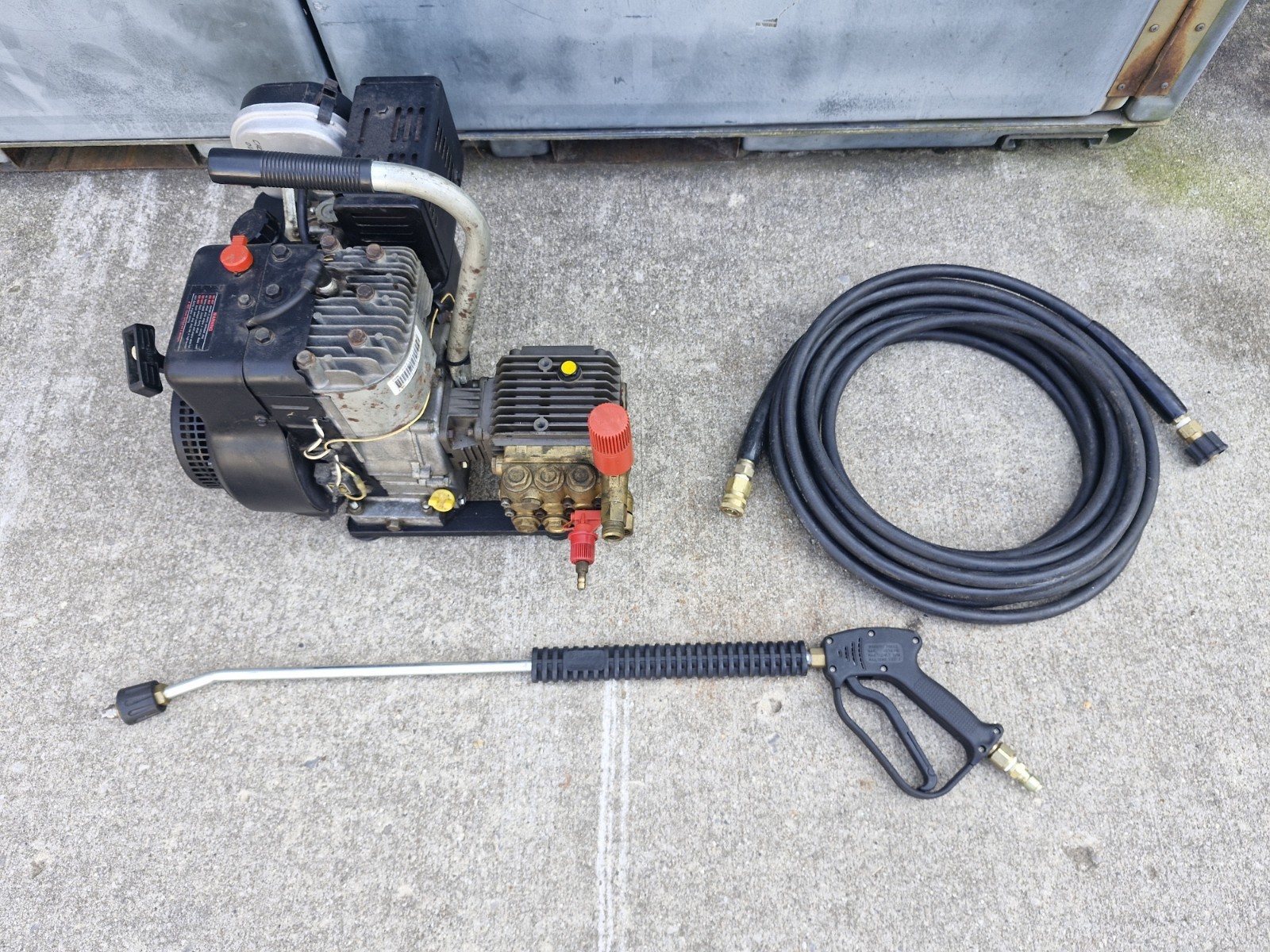Kawasaki FA210 Gas Pressure Washer w/ General Pump TT9071 – 1500 PSI 2.5 GPM…
