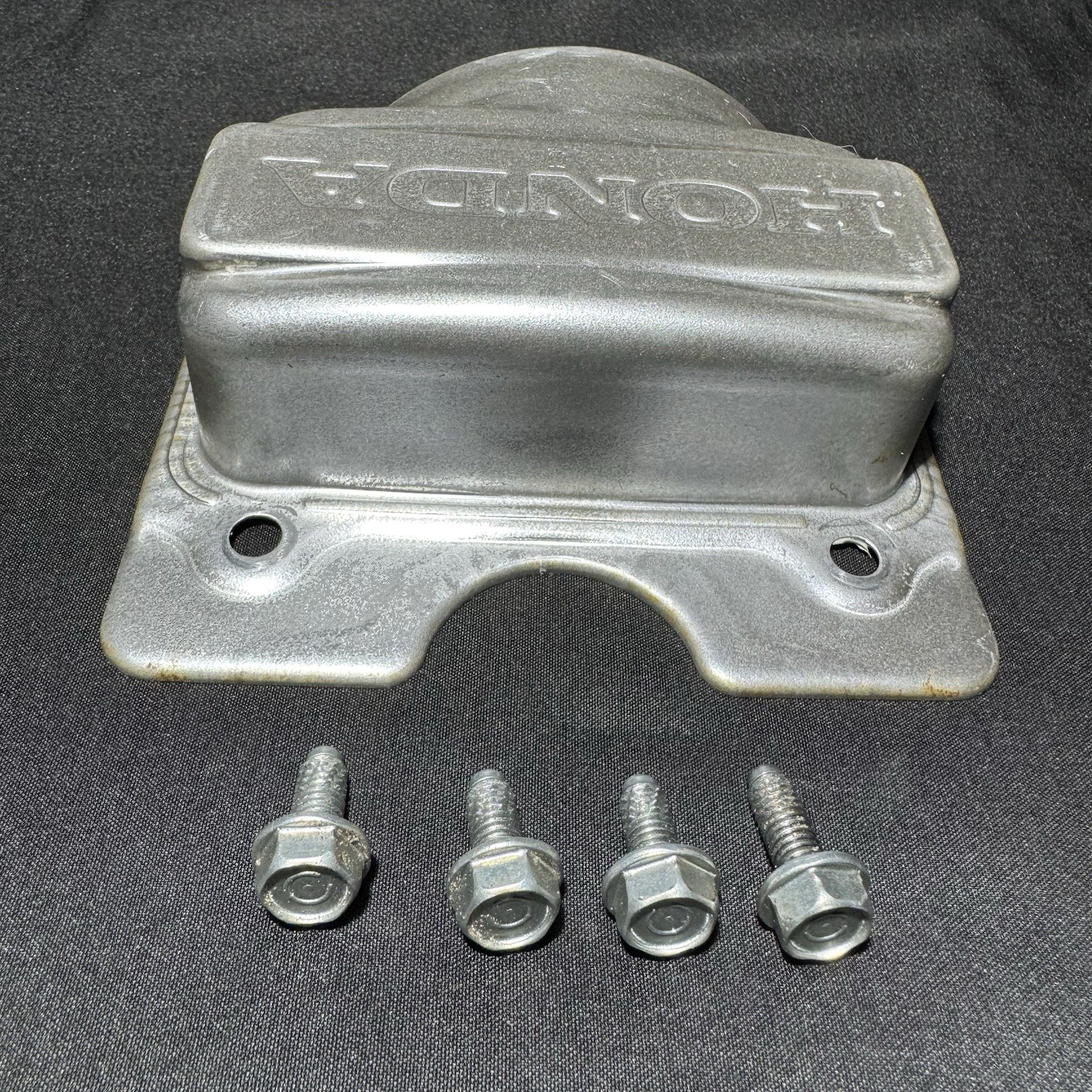 Honda GCV160 GCV 160 Engine Valve Cover Assembly