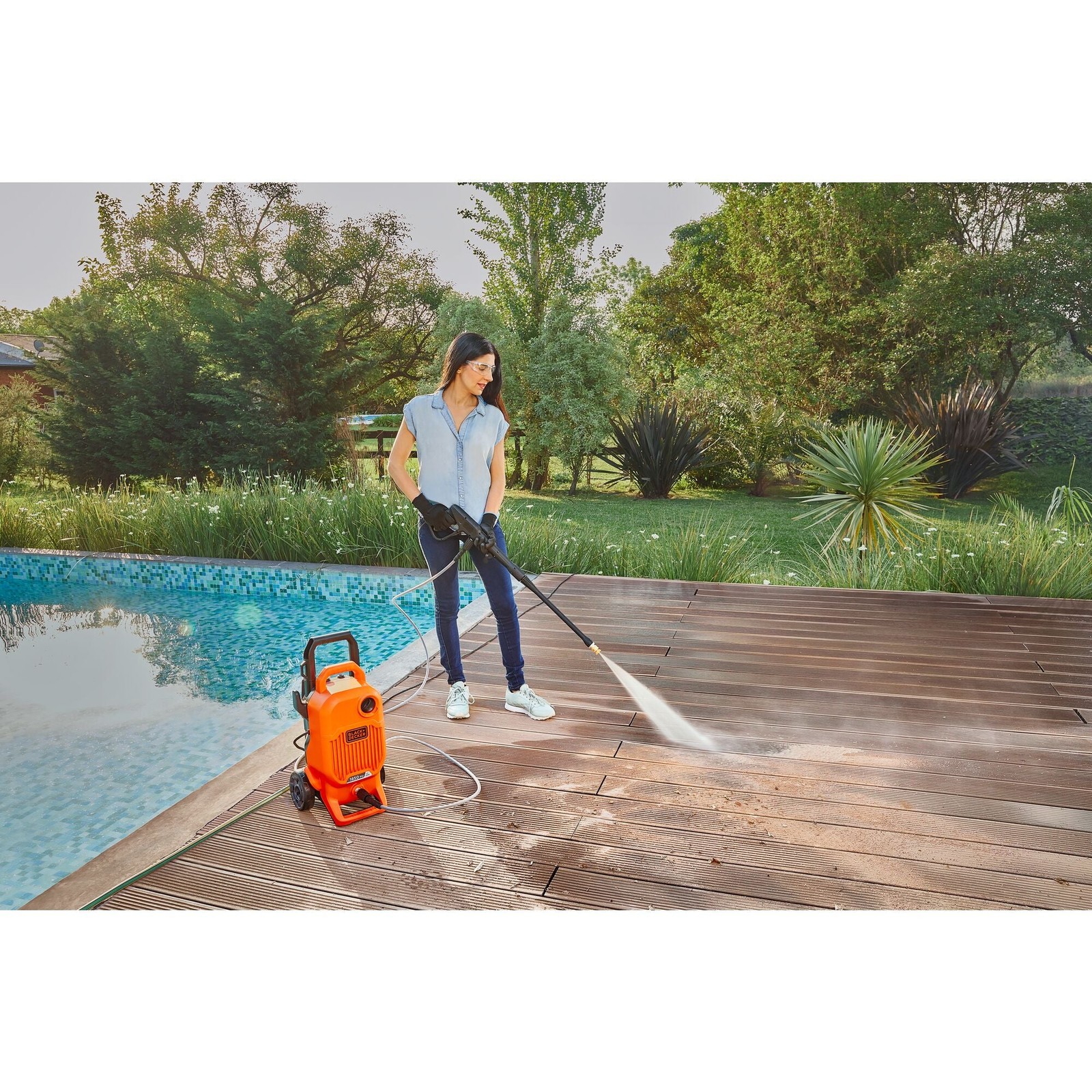BLACK+DECKER Electric Cold Water Pressure Washer (1,850 PSI) (1.2 gpm)- BEPW1850