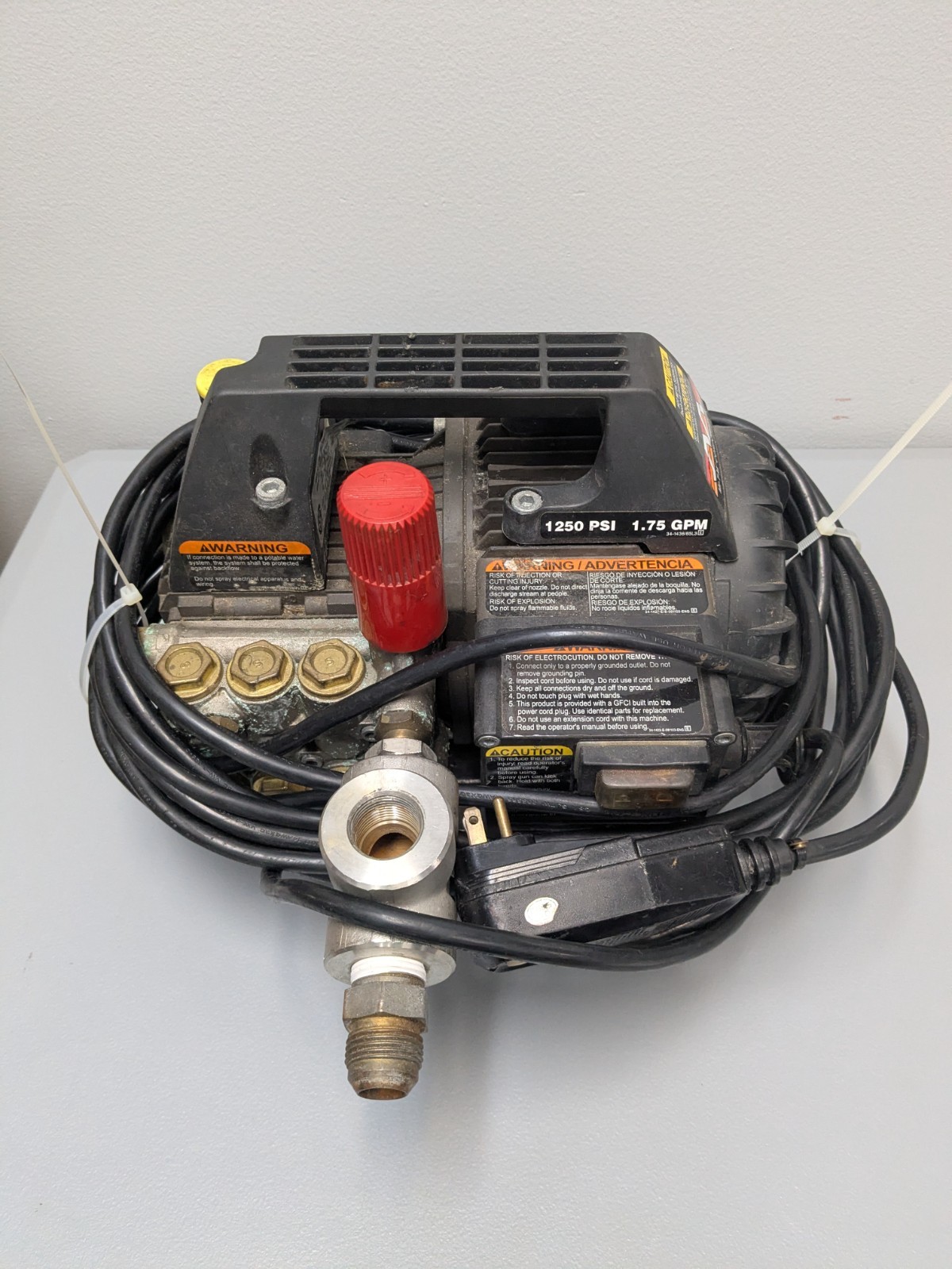 MI-T-M CM-125-0MEH Pressure Washer, 1250 PSI, 1.75 Gpm, Cold Water Only