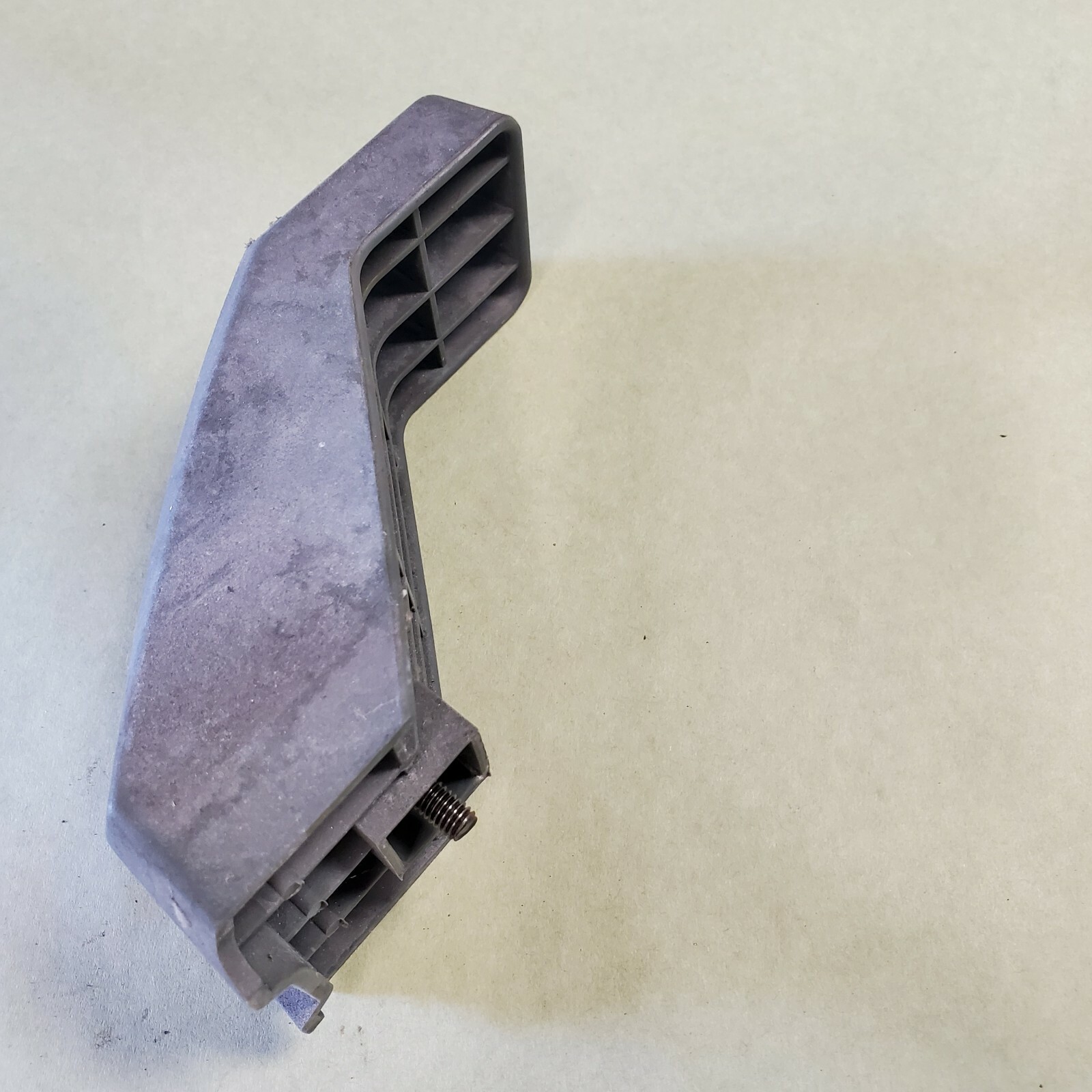 HOMELITE HL 80220 POWER CORD BRACKET