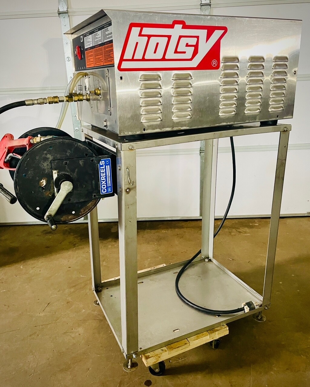 Hotsy Power Washer with cart