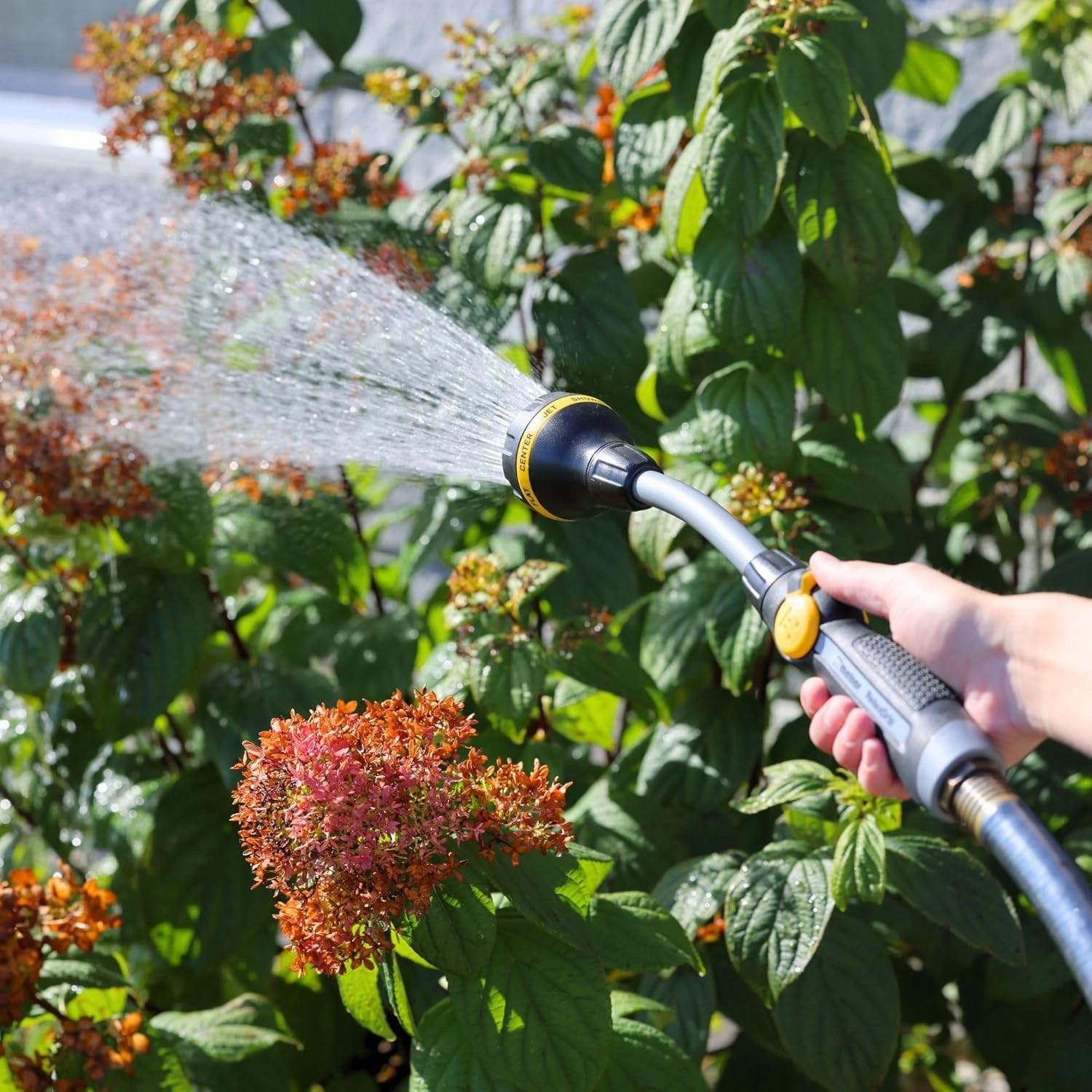 Melnor 65172AMZ Relax Grip 8-Pattern 15″ Garden Hose Wand w/ Adaptor