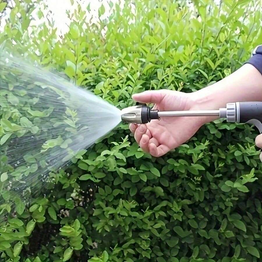 Aquoxis Cordless Cleaning Device Converts Garden Hose to Pressure Washer