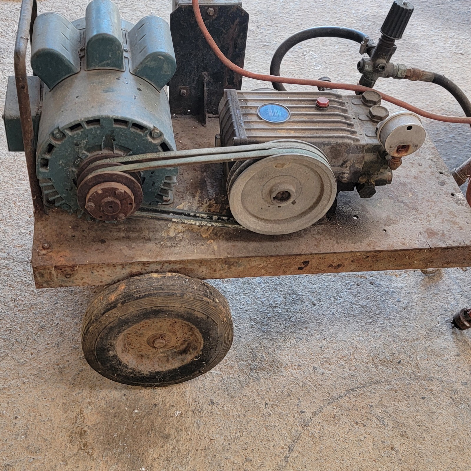Vintage LELAND-FARADAY / INTERPUMP 220 VOLT HIGH PRESSURE WASHER