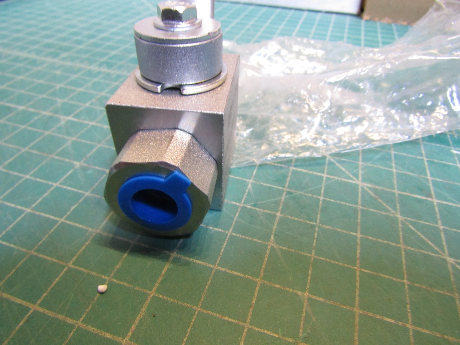 1 – Hydra Star HBVS038 3/8″ FNPT Pressure Washer Ball Valve 7250 PSI, BOE-037. N