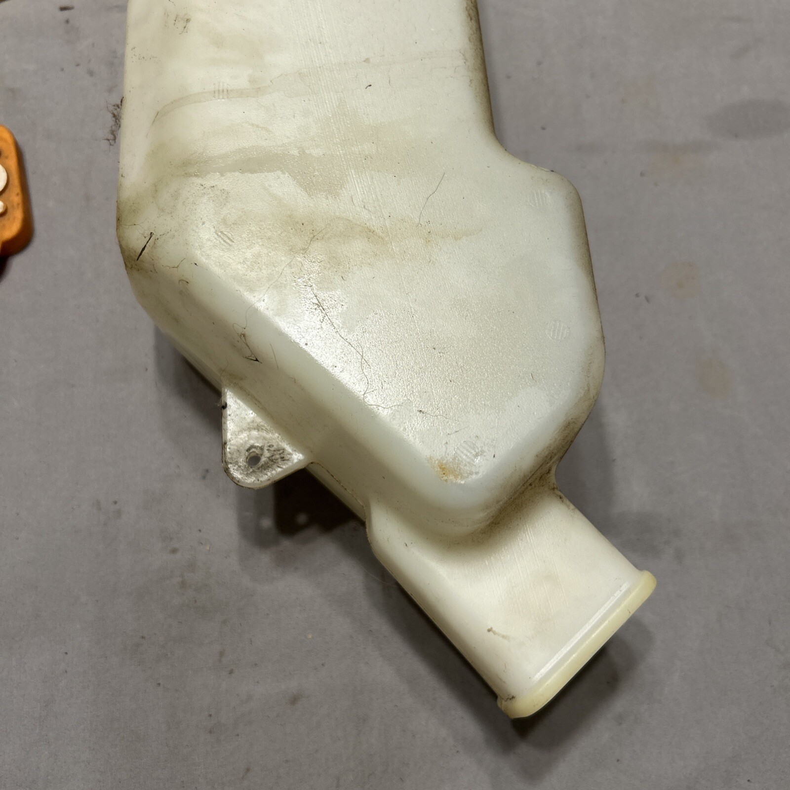 GENERAC 2700PSI 2.3GPM PRESSURE WASHER SOAP TANK, TANK CAP, HOSE