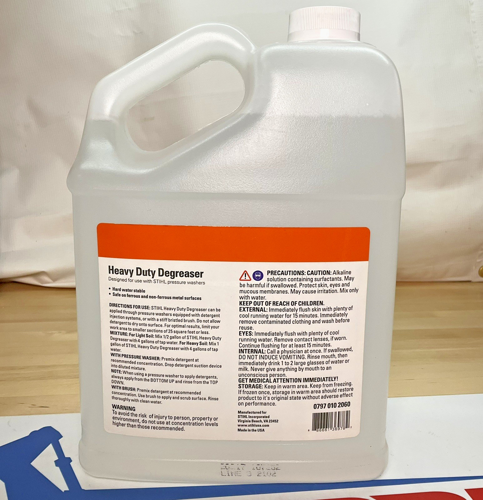Genuine STIHL Heavy Duty Degreaser 1 Gallon 3.78 Liters 0797 010 2060