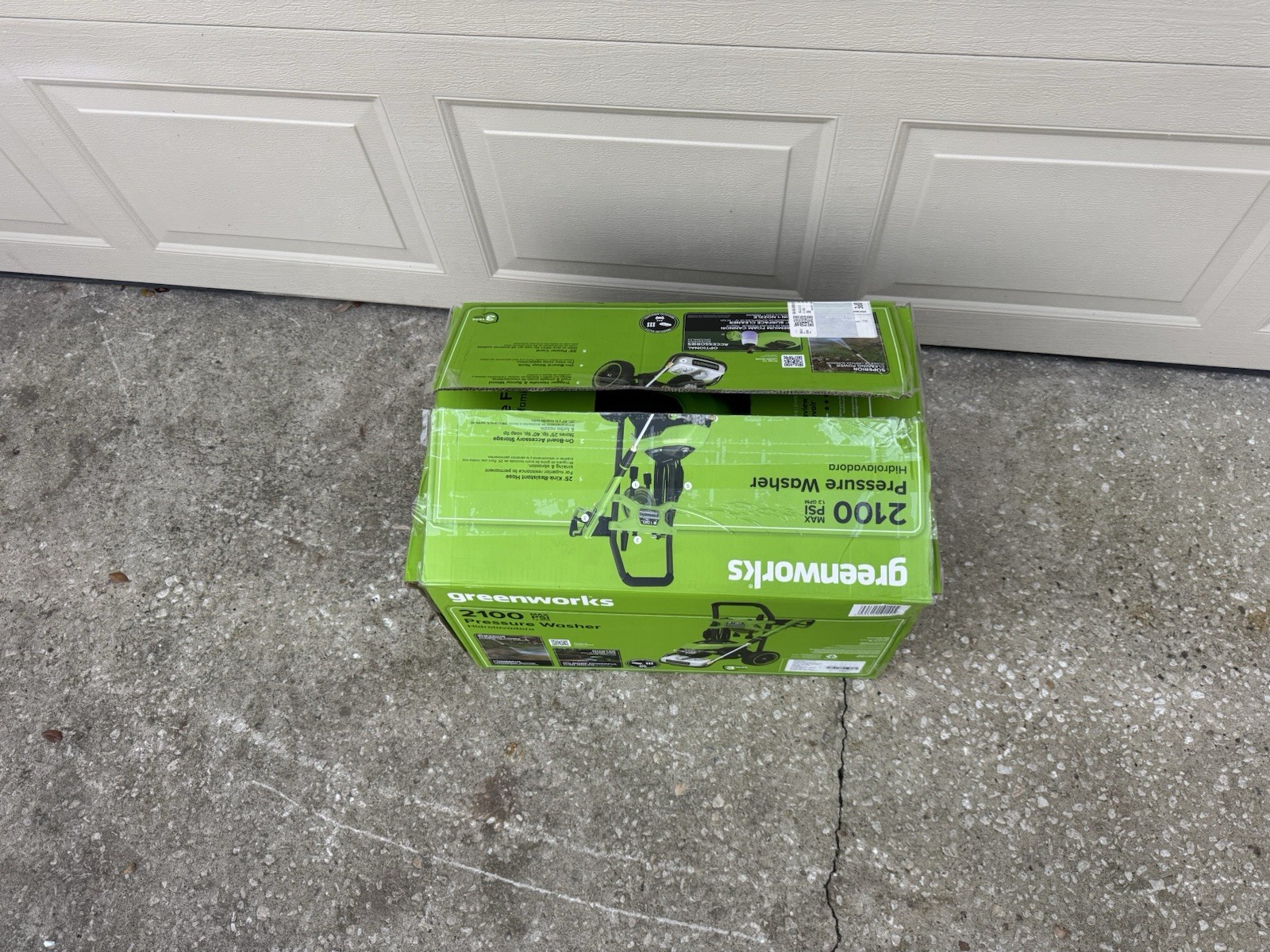 Greenworks 2100 PSI 1.2 GPM Electric Pressure Washer 25Ft Hose 35Ft GPW2100