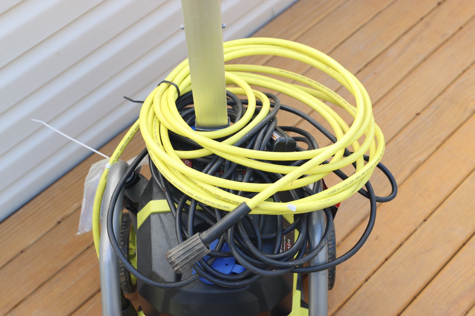 Ryobi RY142022VNM RYOBI 2000 PSI 1.2 GPM Cold Water Corded Pressure Washer