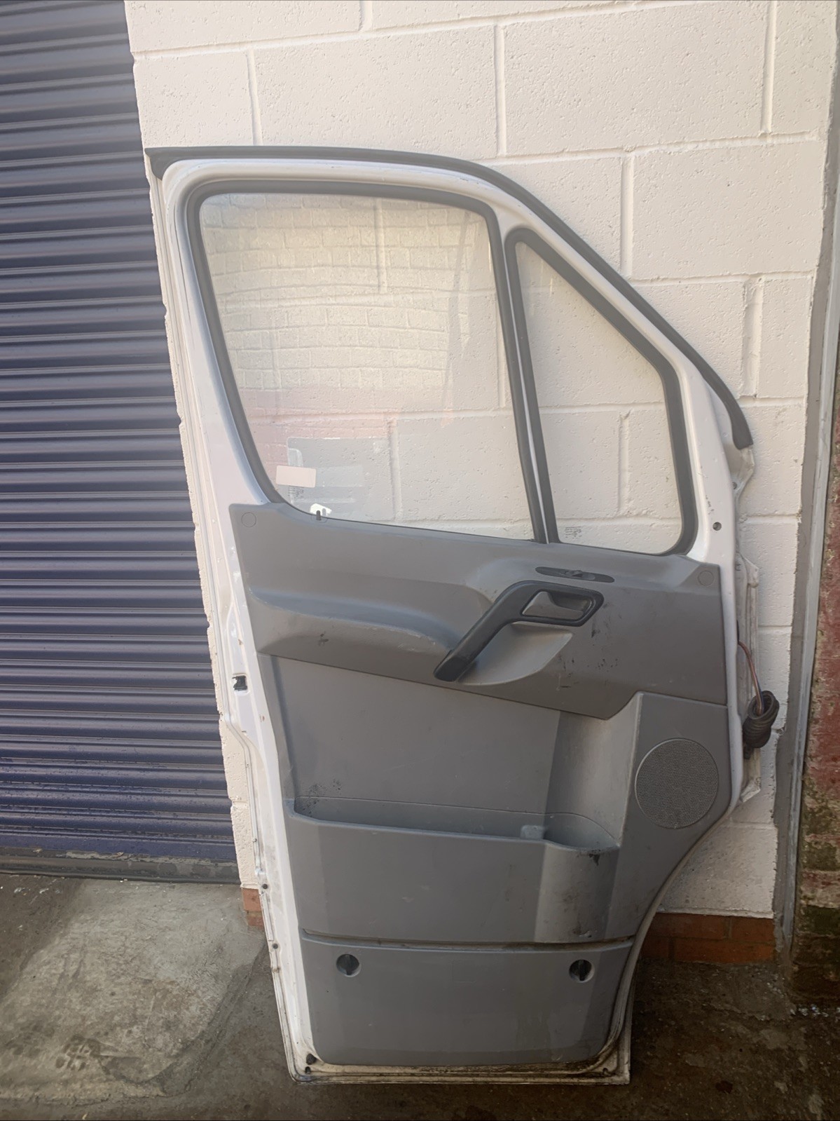 MERCEDES SPRINTER FRONT DOOR LH PASSENGER SIDE WHITE